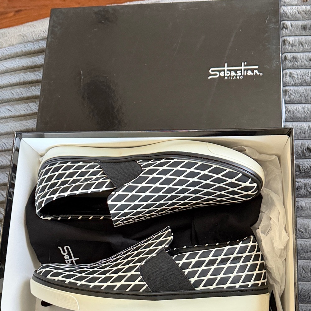 Sebastian Milano Black & White Geometric Slip-On Loafers